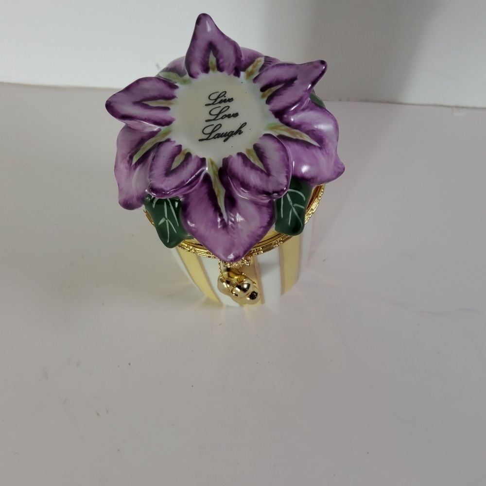 Bombay Company Iris Love Ceramic Candle Holder